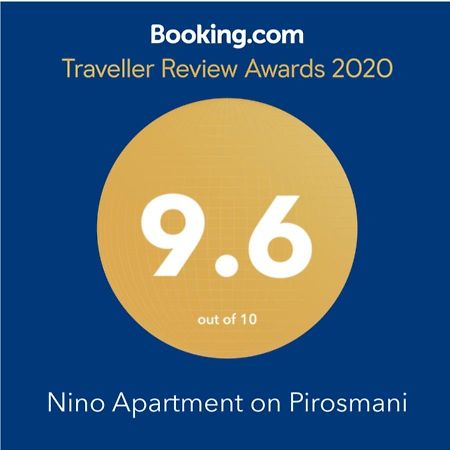 Nino Apartment On Pirosmani Batumi Exterior photo